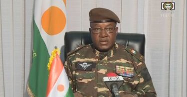 Vol d’or au Niger : le général Tchiani suspend les permis de recherche minière