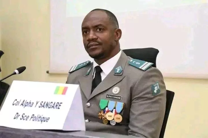 Au Mali: le colonel Alpha Yaya Sangaré arrêté